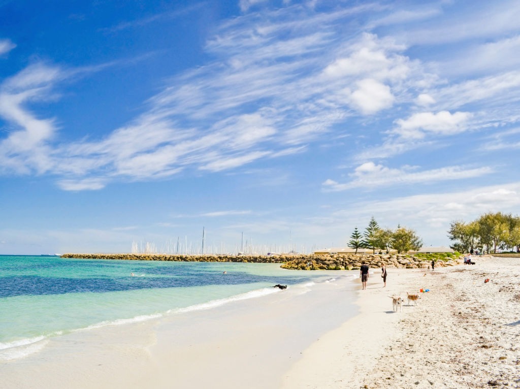 Fremantle port beach in Western Australia Perth Photo: Adobe Stock