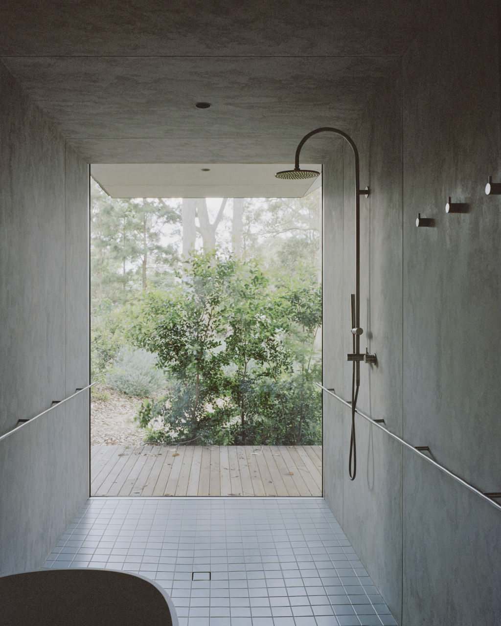 The home was designed to connect with the surrounding landscape. Photo: Rory Gardiner