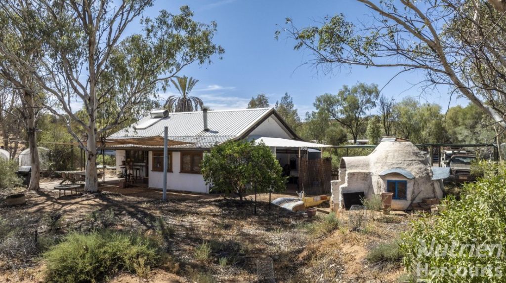 The property in Alice Springs is now under offer. Photo: Nutrien Harcourts Alice Springs