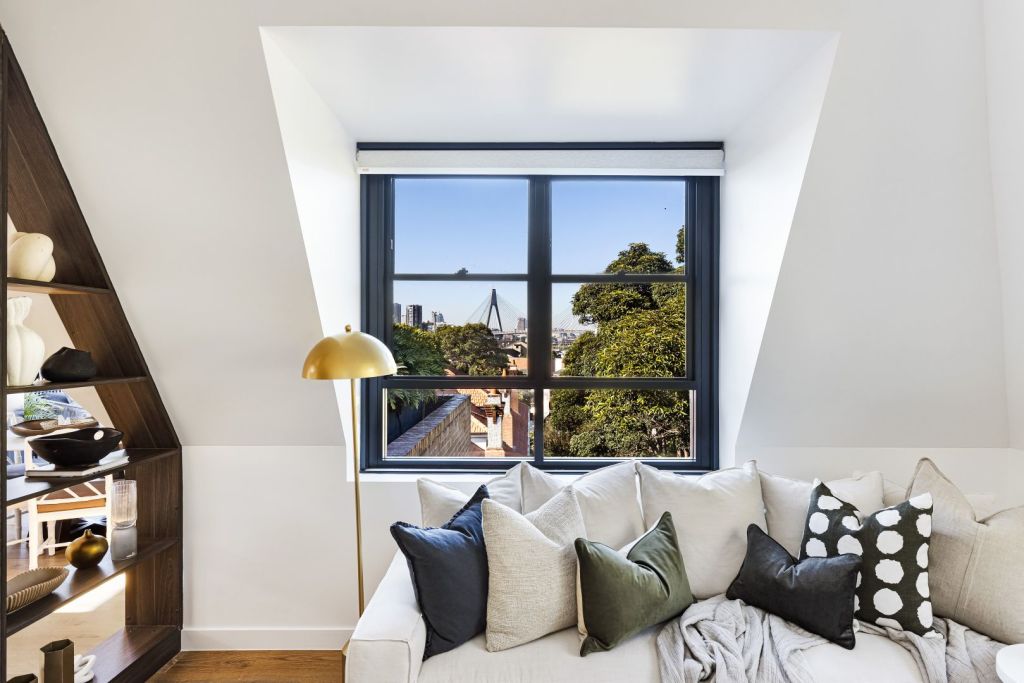 Views of the Anzac Bridge from the living zone. Photo: CobdenHayson