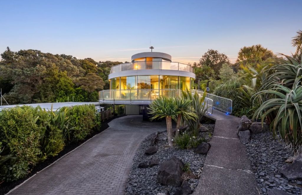 This property for sale in Auckland, New Zealand, is a "fully-rotating home". Photo: New Zealand Sotheby's International Realty
