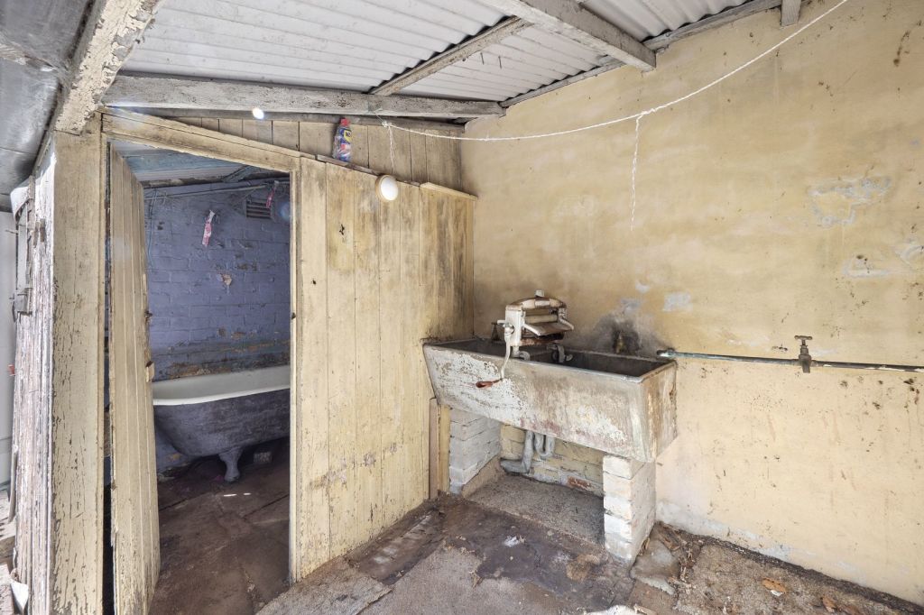 Untouched Paddington terrace with horse stables up for auction