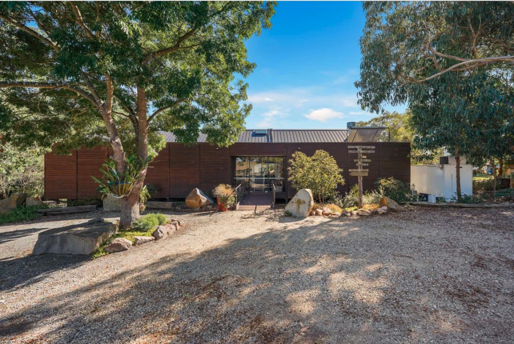 Award-winning Cannibal Creek Vineyard on the market