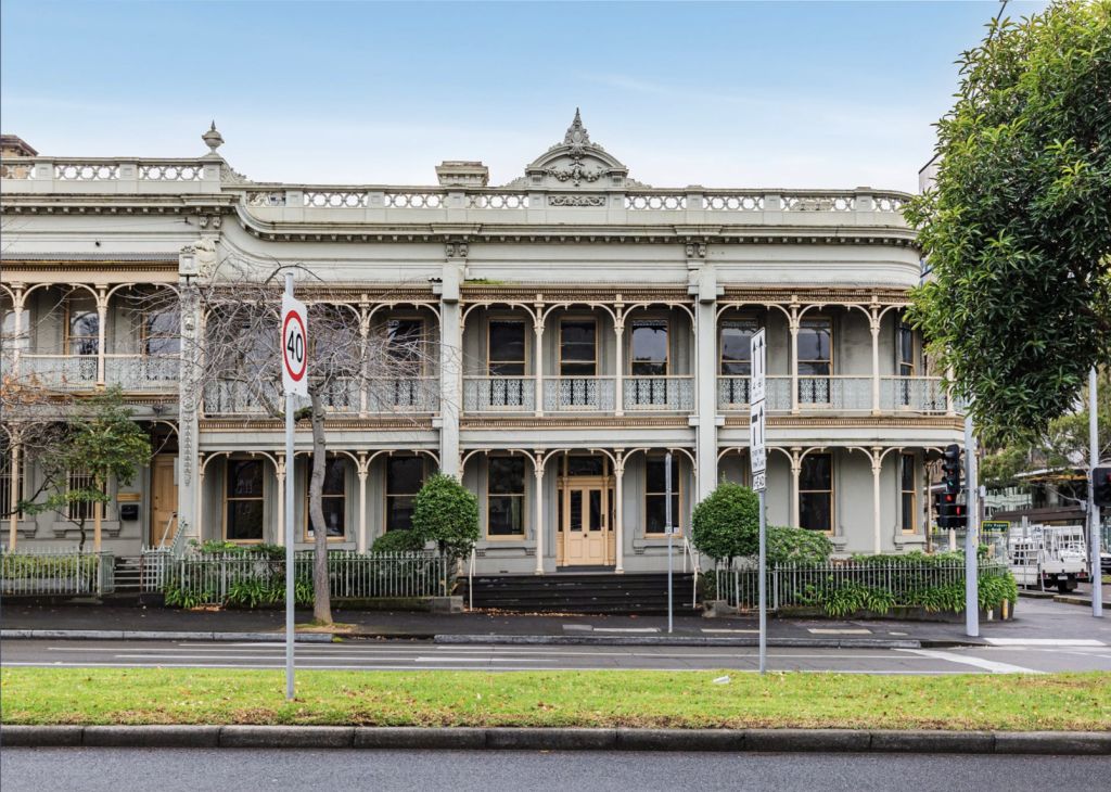 Invest in the prestigious suburb of East Melbourne