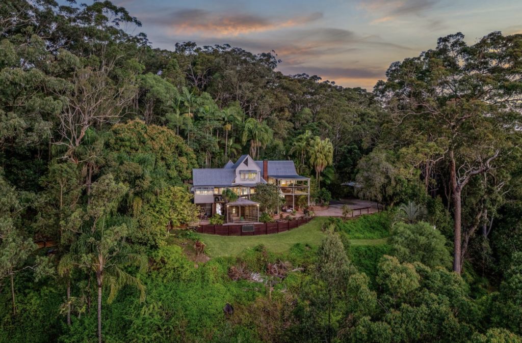 Queensland retreat surrounded by nature hits market