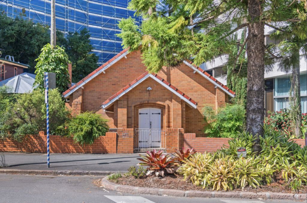 Historic Spring Hill with redevelopment potential