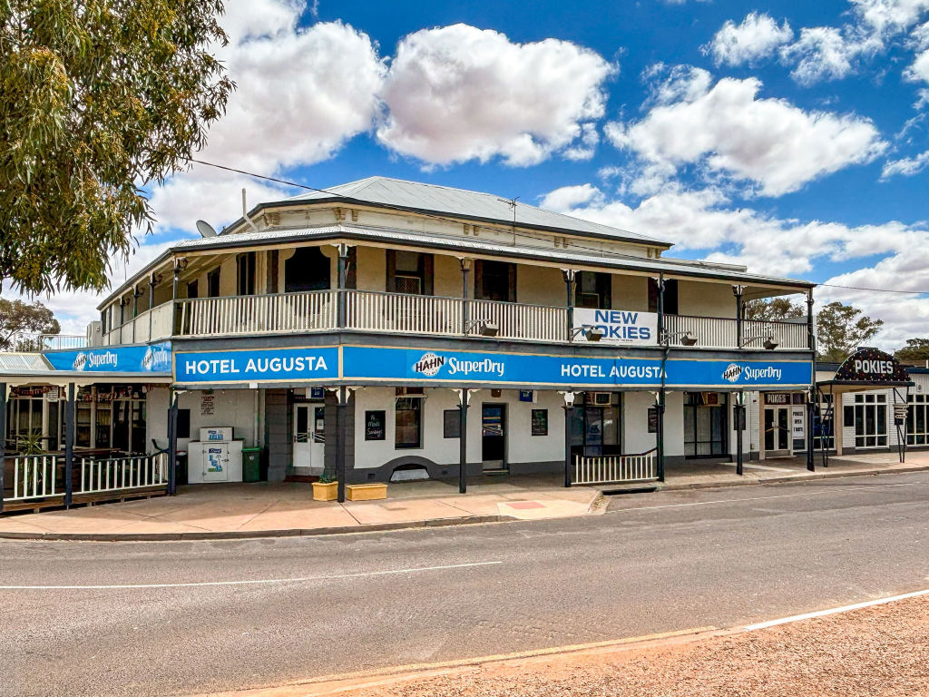 South Australian country pub Augusta Hotel hits the market