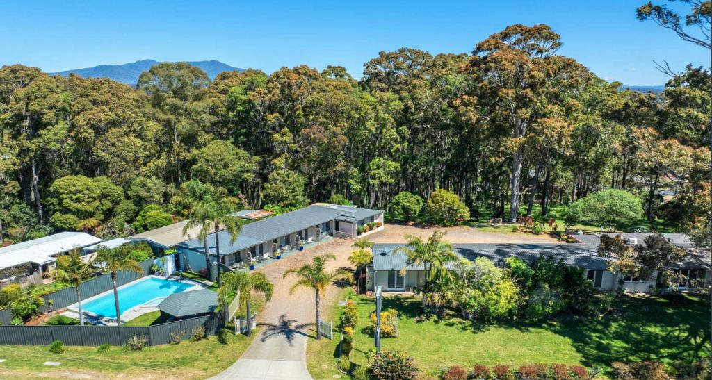 Charming Narooma motel a DIY investor's dream