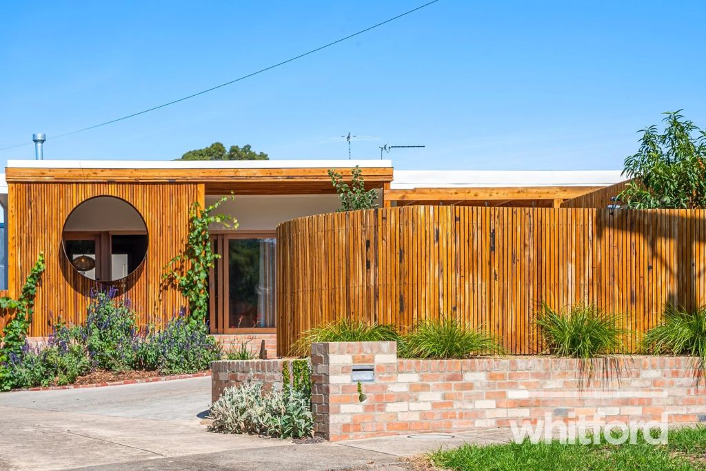Renovated Geelong home hits the market with price guide of $990,000 to $1.04m