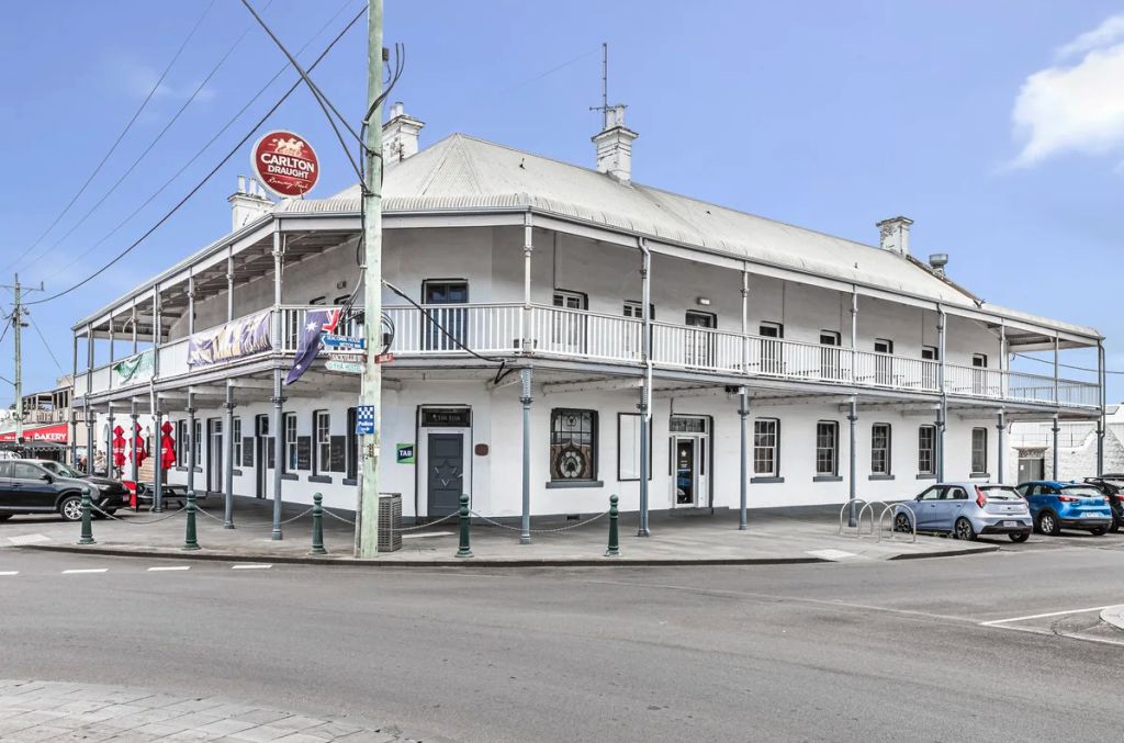 A Port Fairy pub the Pies once owned is up for sale